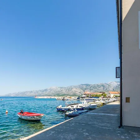 1 Bedroom Lovely In *