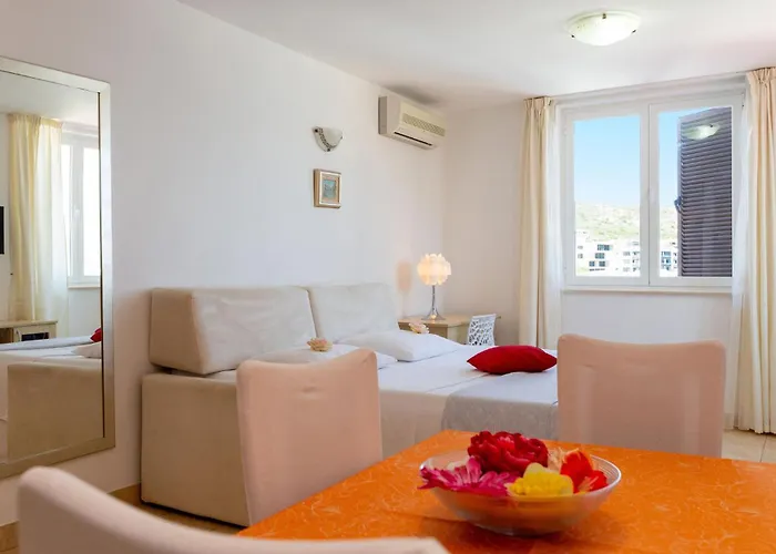 Apartamento 1 Bedroom Lovely In Vinjerac
