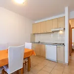 1 Bedroom Awesome In Appartement